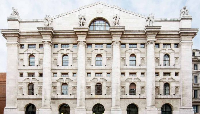 Bolsas europeas cierran con resultados dispares tras avances en vacuna contra Covid-19