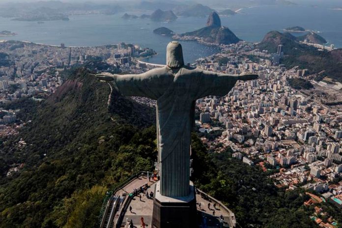 CEPAL y la IED en América Latina.